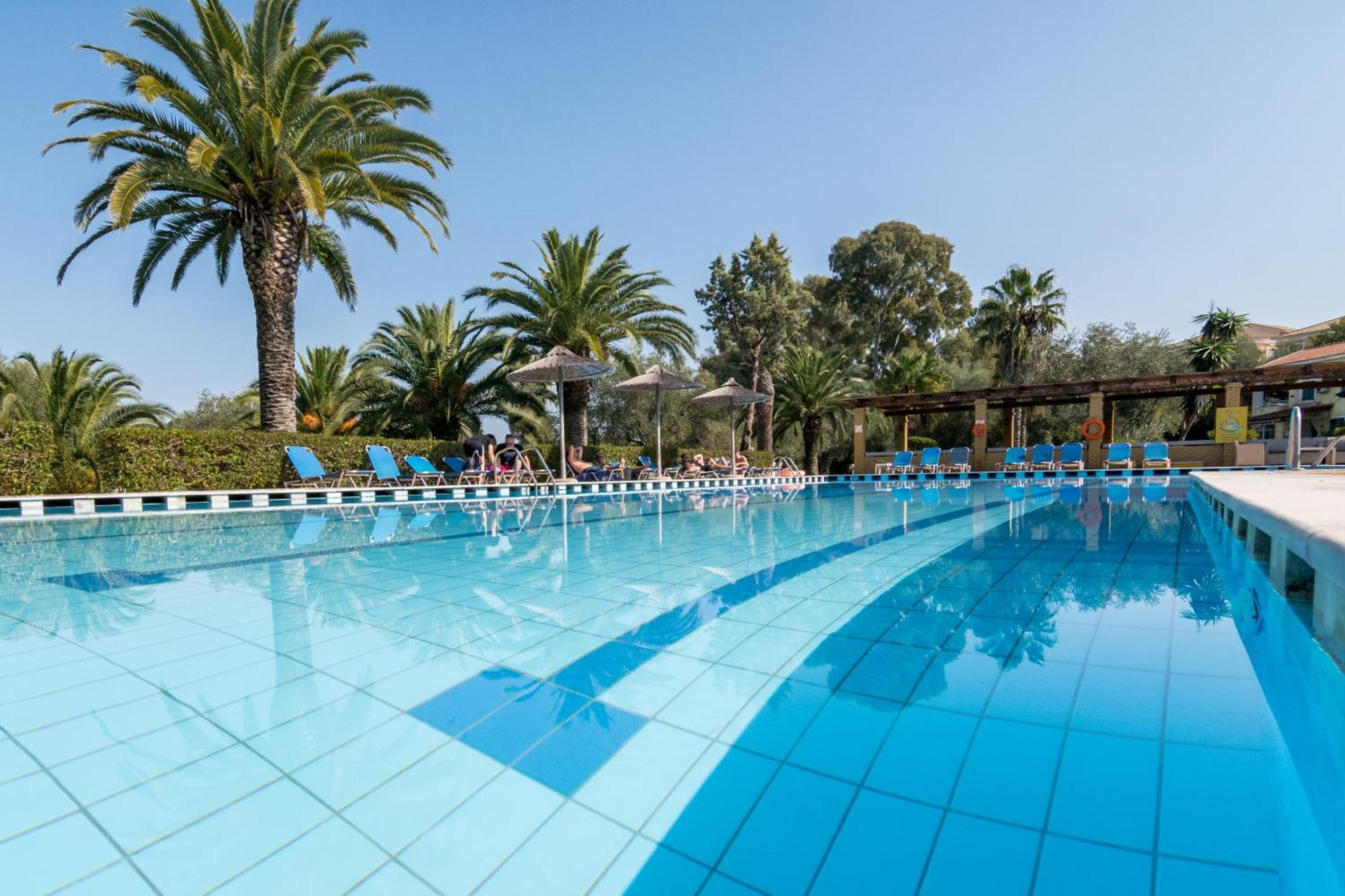 Helion Resort Gouviá Eksteriør bilde